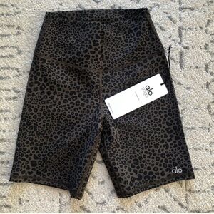 ALO Yoga High-Waist Leopard Print Shorts